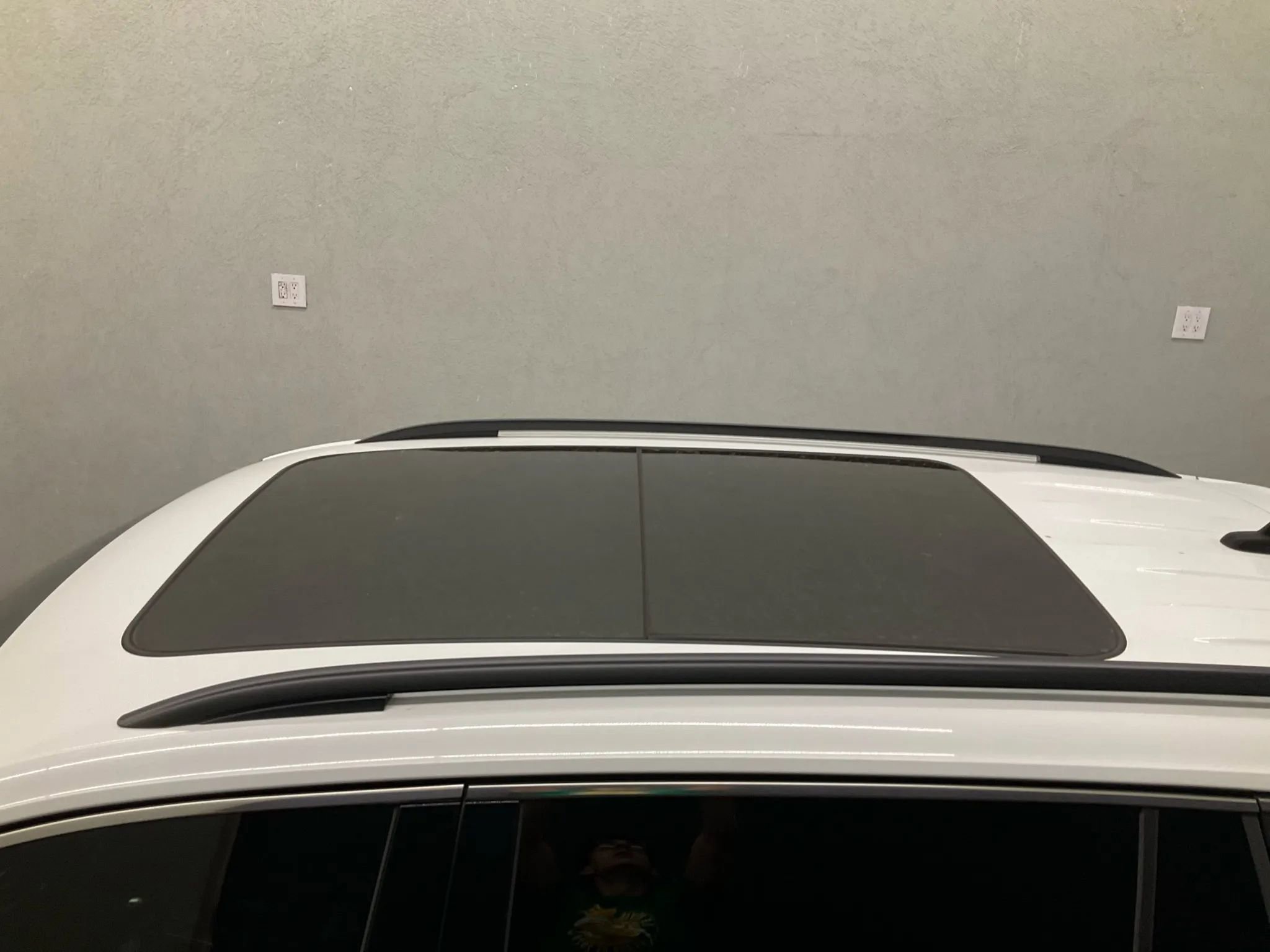 Used 2019 Volkswagen Tiguan SE w/ Panoramic Sunroof Package image 6