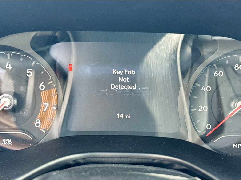 New 2023 Jeep Compass Latitude AWD/4WD image 12