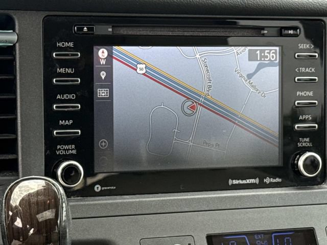 Used 2019 Toyota Sienna XLE w/ XLE Navigation Package FWD image 20