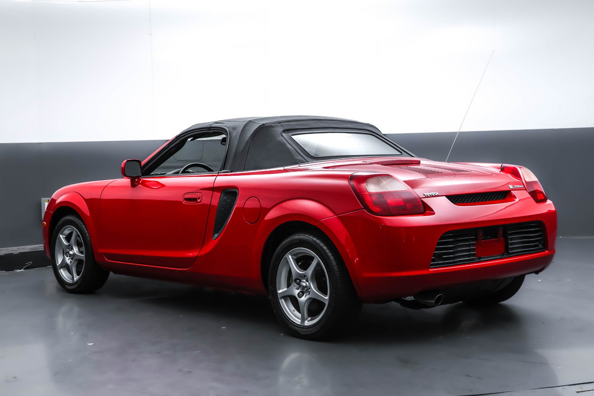 Used 2001 Toyota MR2 image 28