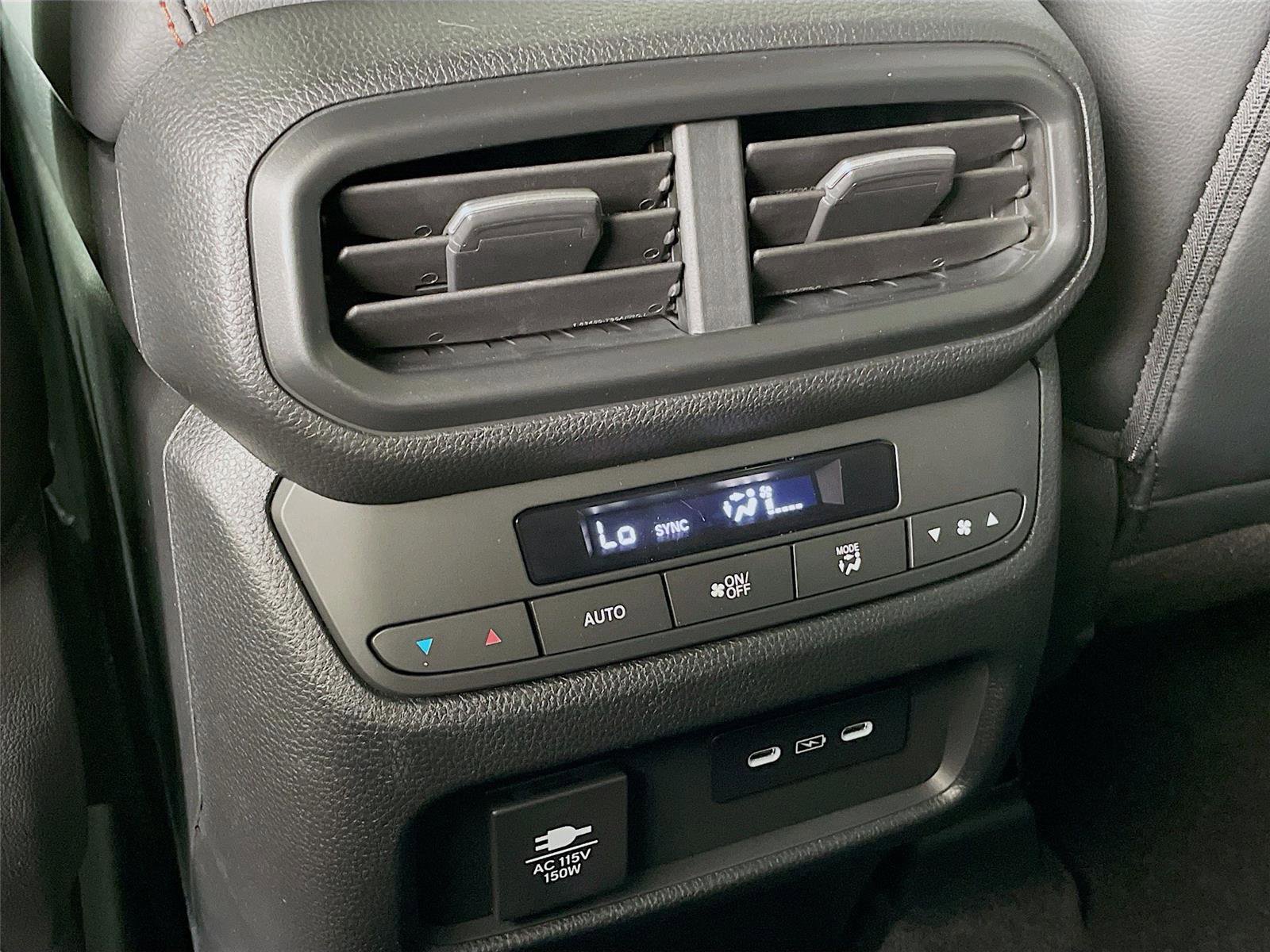 New 2025 Honda Pilot TrailSport image 18