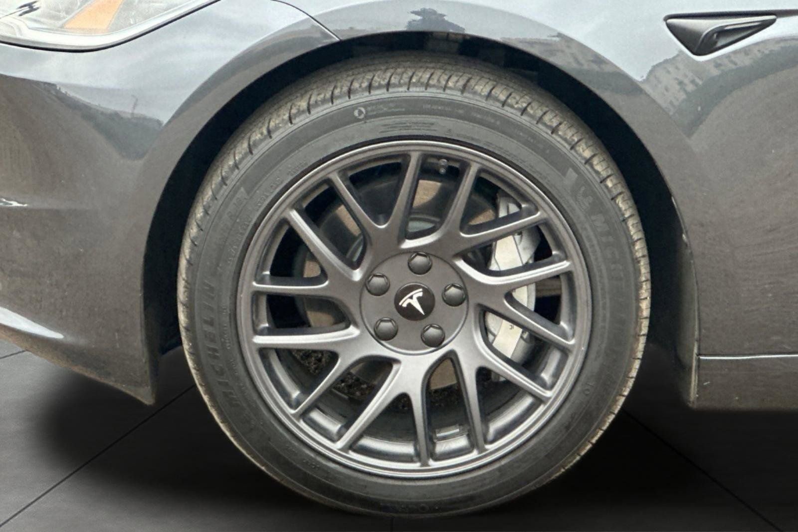 Used 2025 Tesla Model 3 Long Range RWD image 30