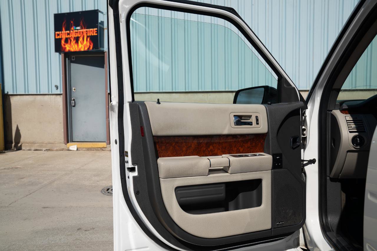 Used 2011 Ford Flex Limited w/ Rapid Spec Order Code image 20