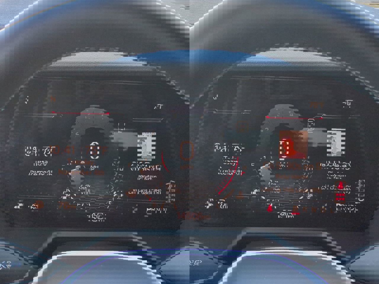 Used 2025 GMC Acadia Elevation image 27