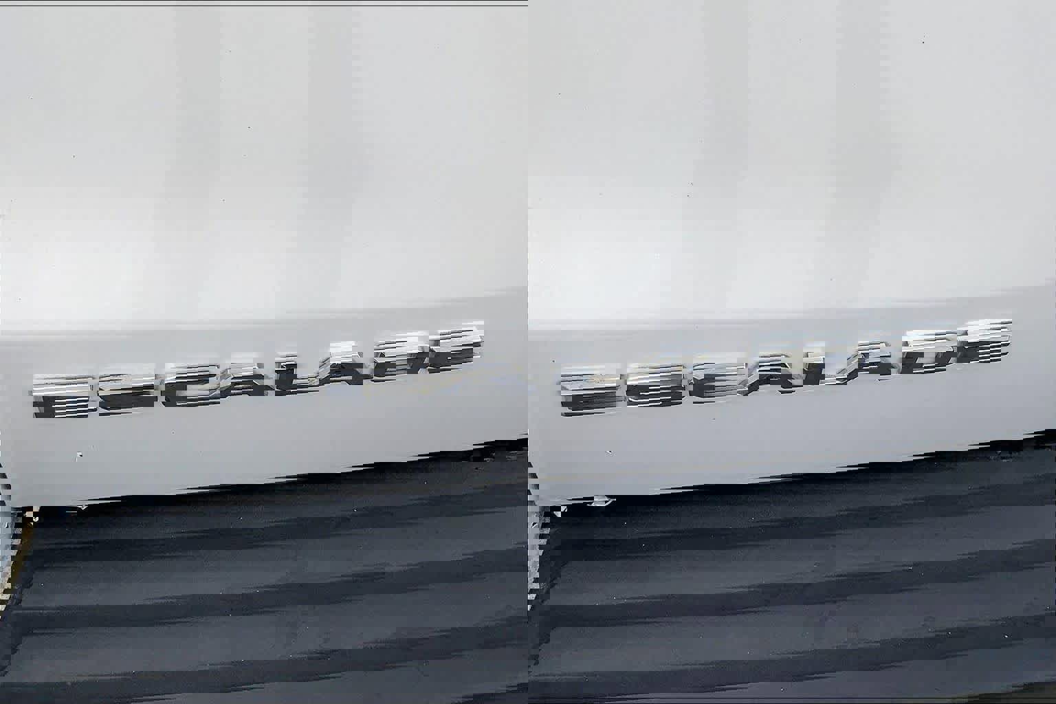 Used 2017 Cadillac Escalade Platinum image 10