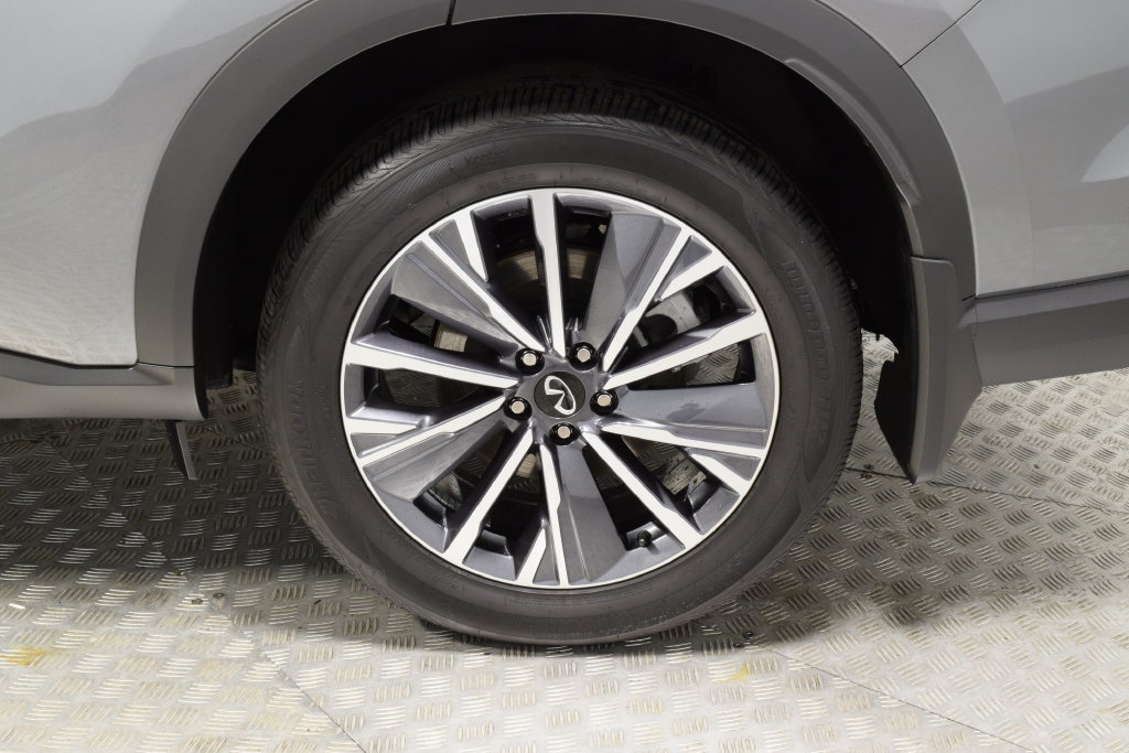 Certified 2027 INFINITI QX60 Luxe w/ Cargo Package AWD/4WD image 38