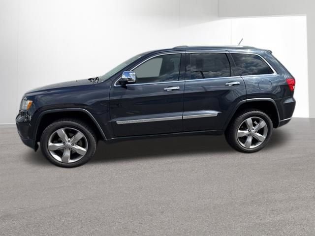 Used 2013 Jeep Grand Cherokee Overland w/ Advance Technology Group image 3