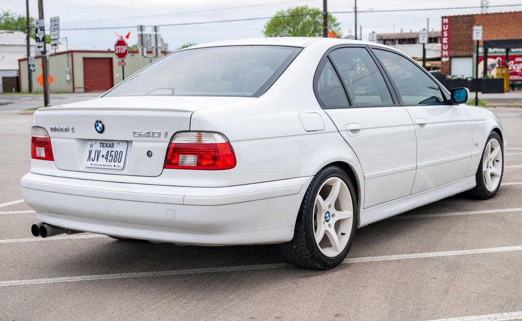 Used 2001 BMW 540i Sedan RWD image 4