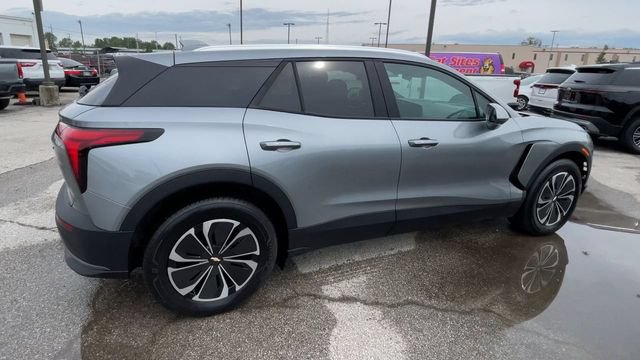 Used 2024 Chevrolet Blazer EV LT AWD/4WD image 2