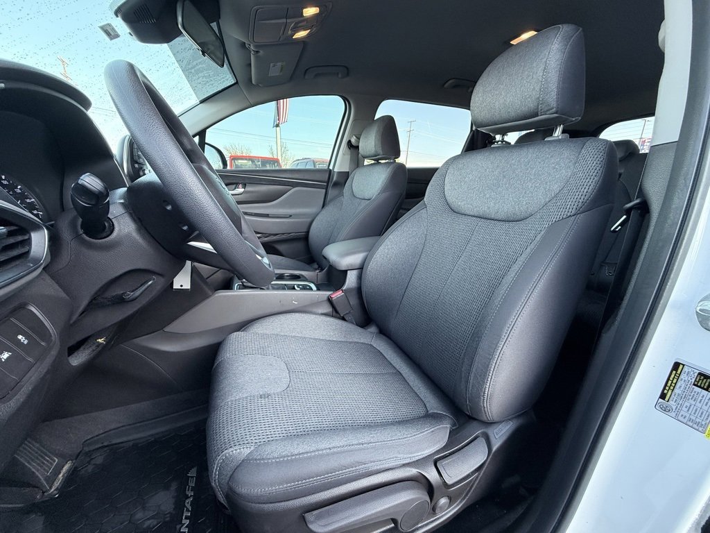 Used 2020 Hyundai Santa Fe SE w/ Cargo Package image 21