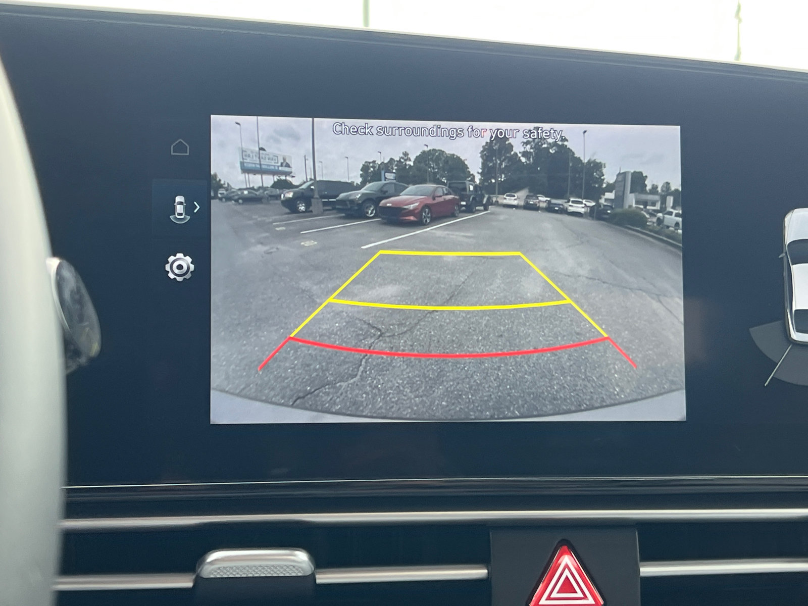 Certified 2023 Hyundai Elantra Limited FWD image 30