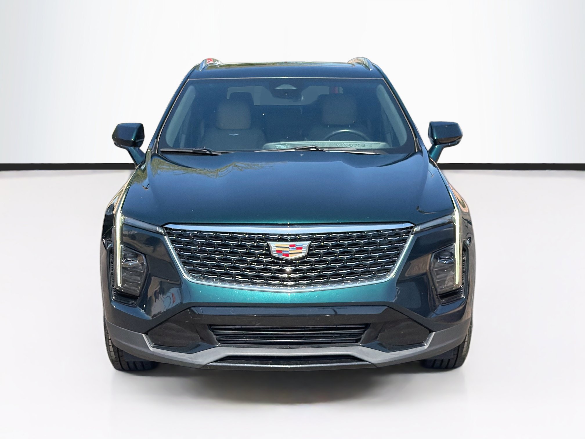 Certified 2024 Cadillac XT4 Premium Luxury FWD image 2