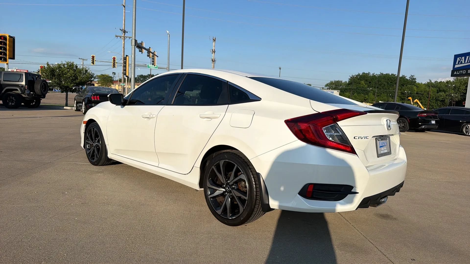 Used 2019 Honda Civic Sport image 12