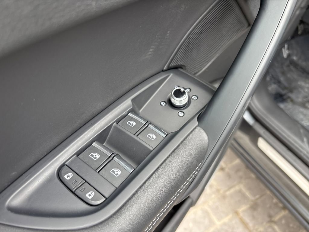 Used 2023 Audi Q5 2.0T Premium Plus w/ Premium Plus Package image 11