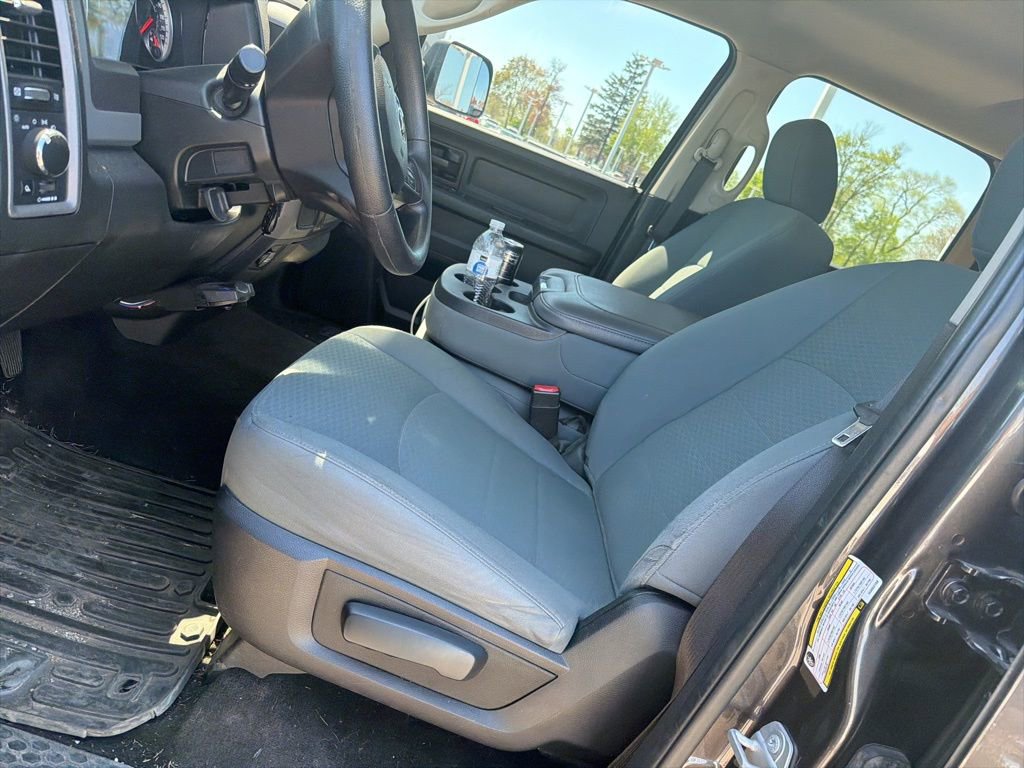 Used 2017 RAM 2500 Tradesman w/ Chrome Appearance Group AWD/4WD image 3