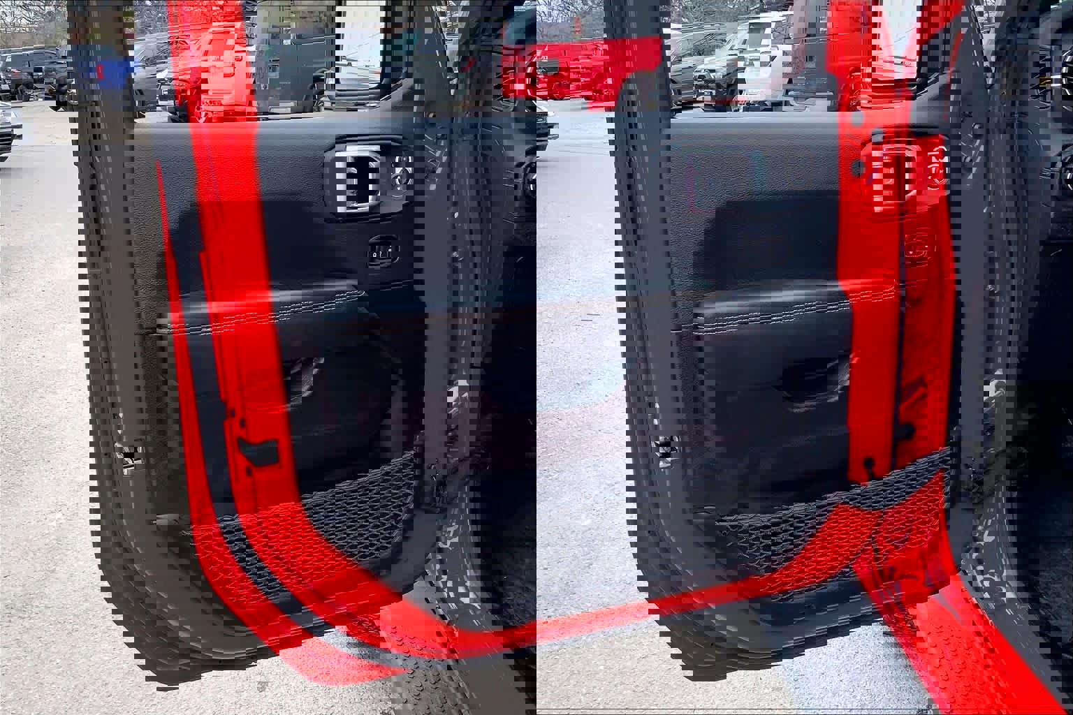 Used 2024 Jeep Wrangler Sahara w/ Safety Group image 21