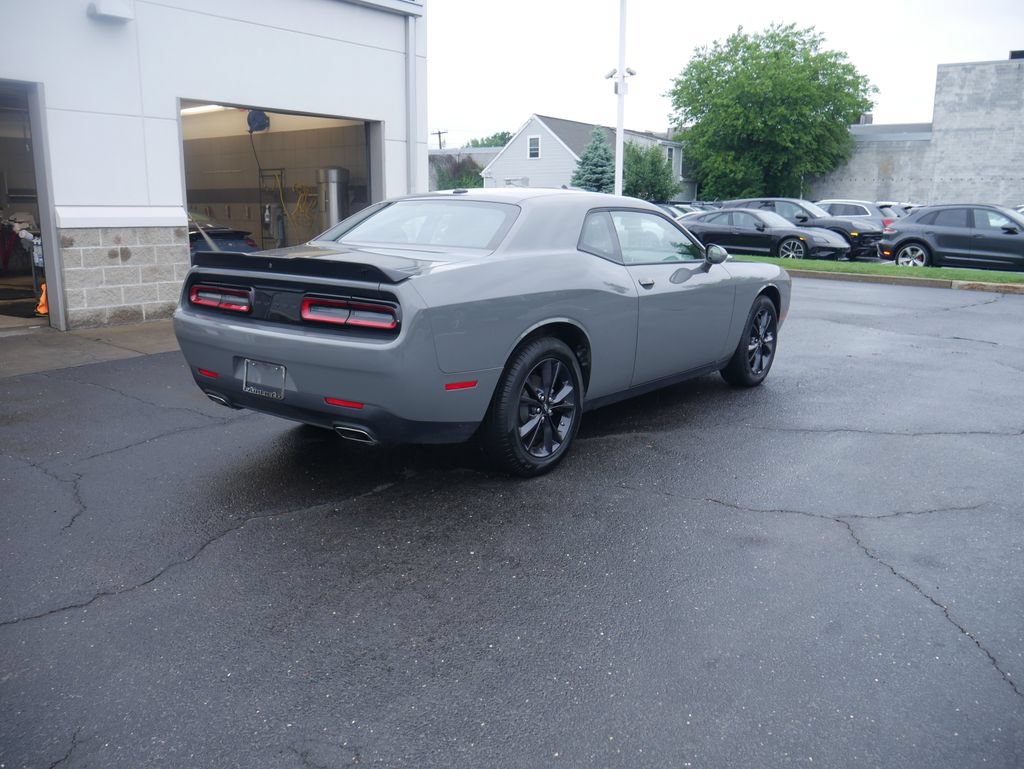Used 2023 Dodge Challenger SXT w/ Blacktop Package AWD/4WD image 8
