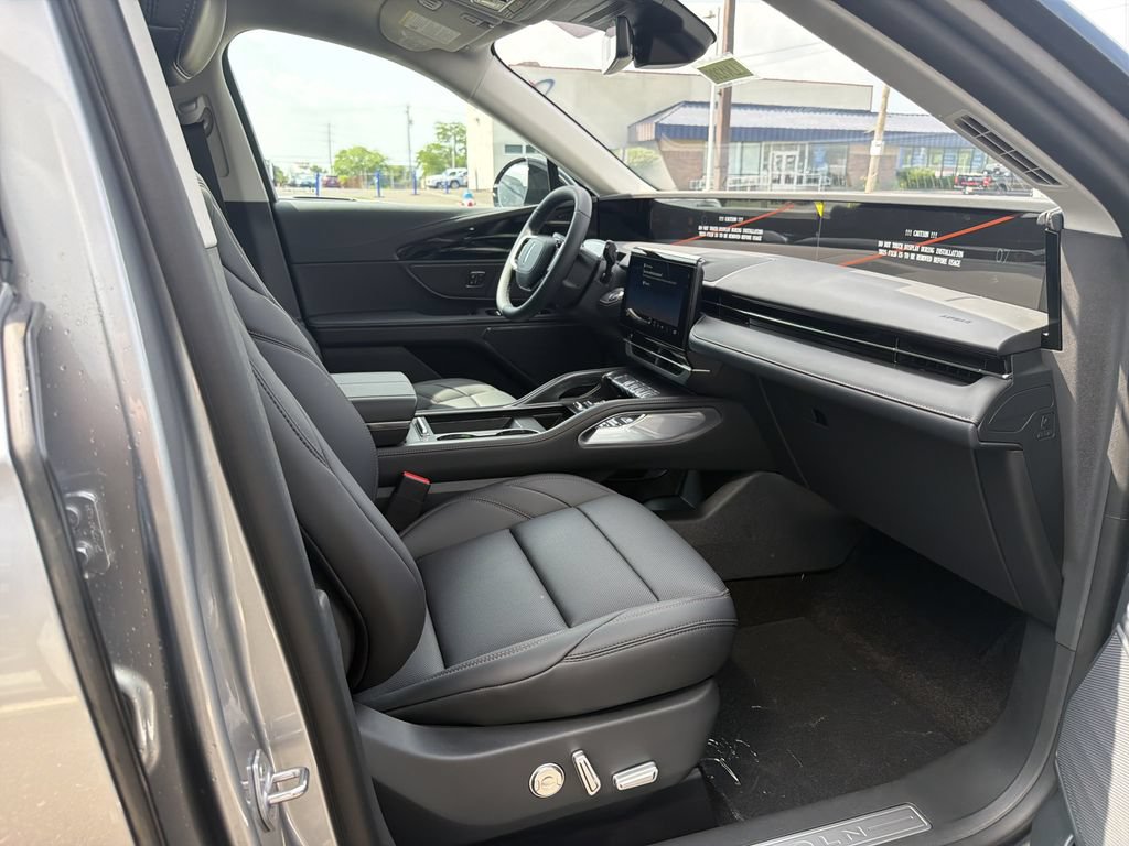 New 2026 Lincoln Nautilus Premier w/ Jet Appearance Package AWD/4WD image 7