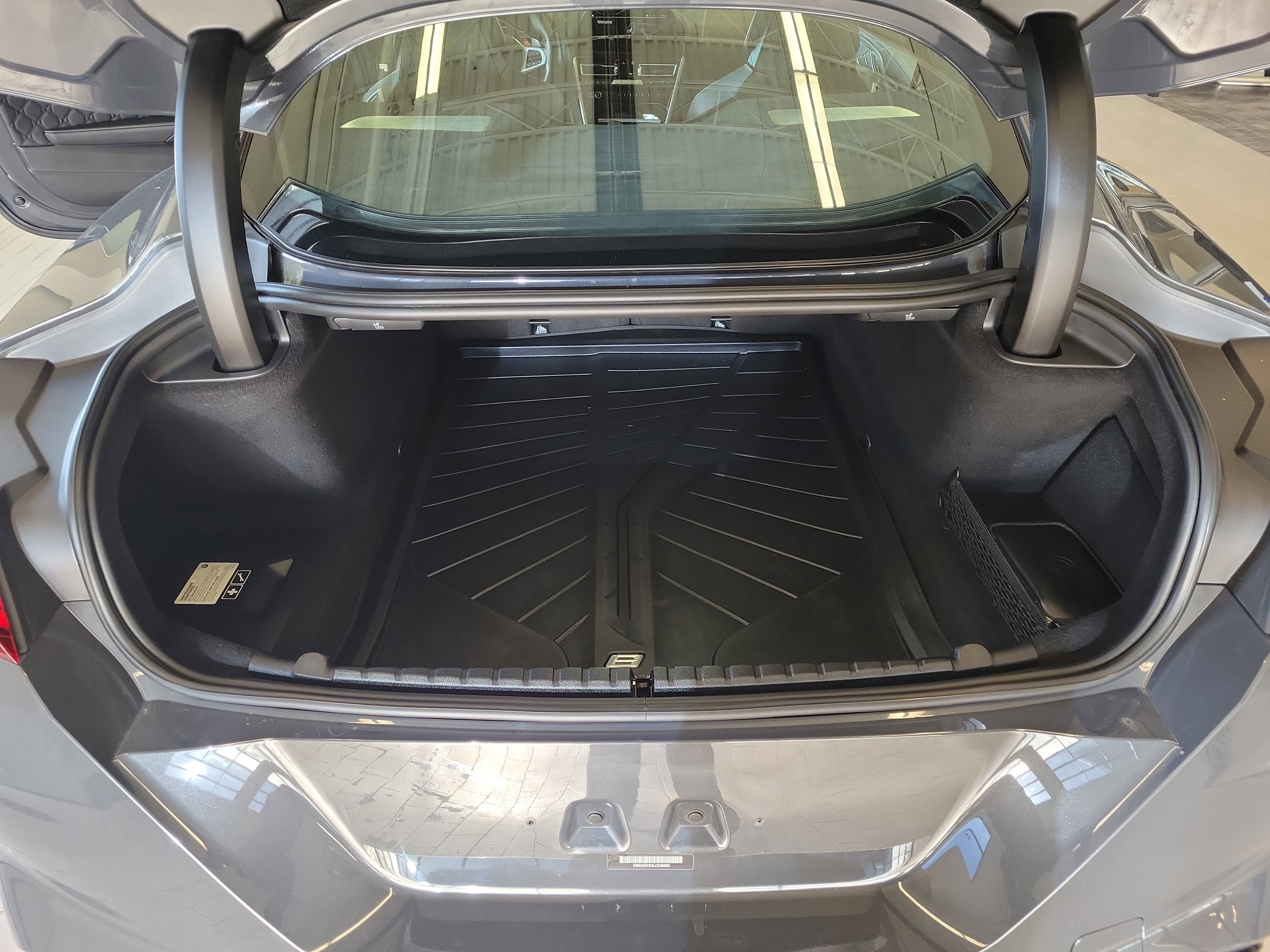 Used 2020 BMW M8 Coupe w/ M Carbon Exterior Package image 17