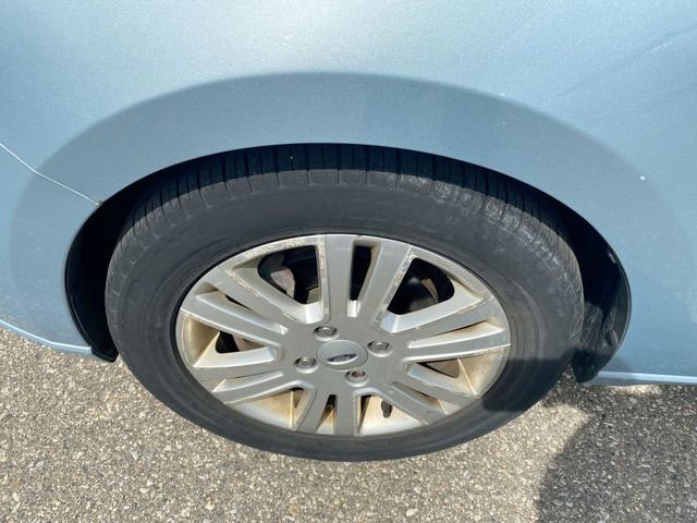 Used 2009 Ford Focus SEL FWD image 14