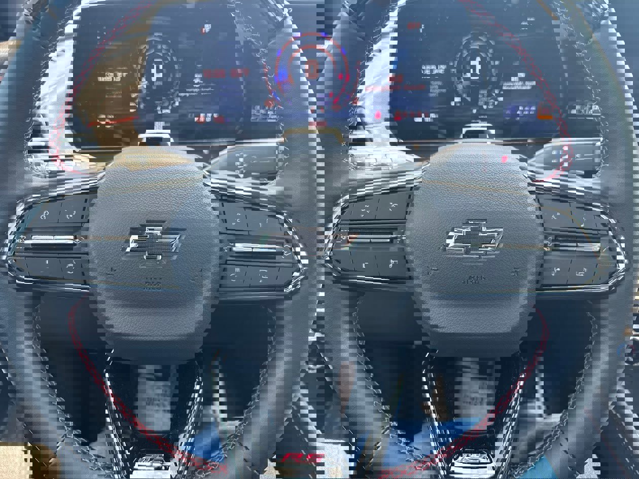 Used 2024 Chevrolet Traverse RS image 22