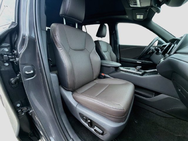 Used 2026 Lexus TX 350 AWD w/ Technology Package image 16