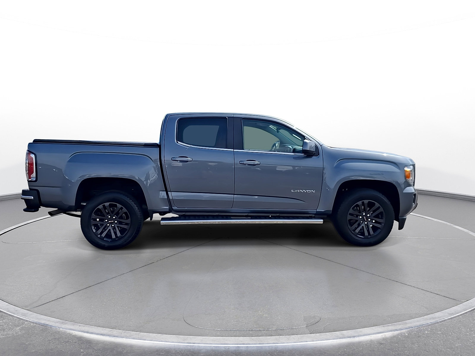 Used 2020 GMC Canyon SLE w/ Driver Alert Package RWD image 9