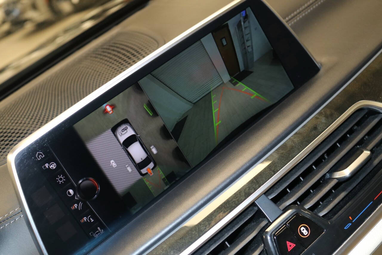 Used 2016 BMW 740i RWD image 34
