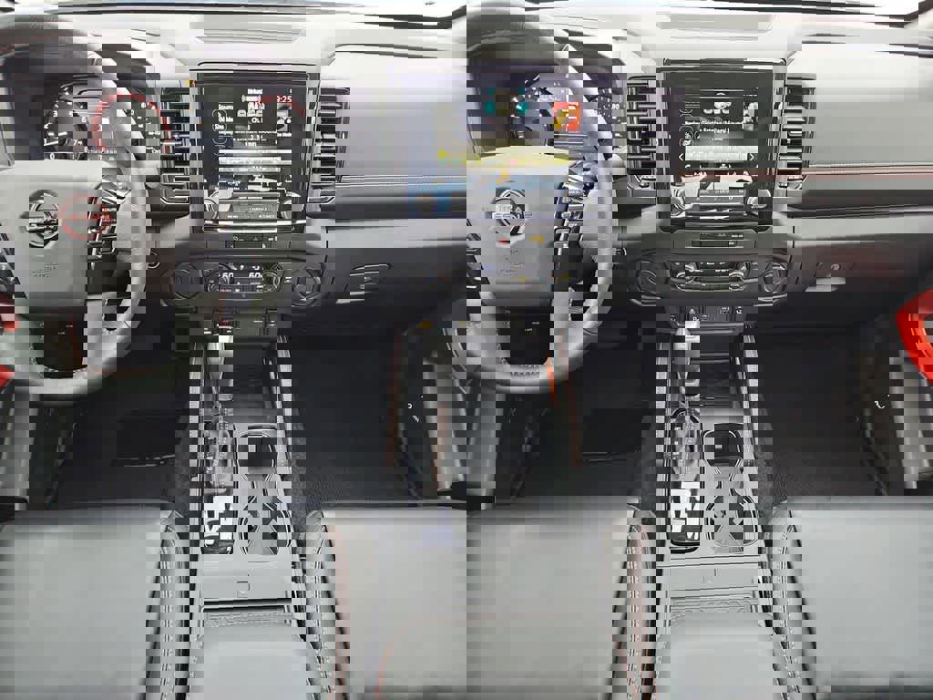 Used 2023 Nissan Frontier Pro-X w/ Pro-X Premium Package image 16