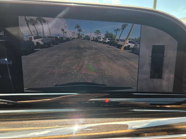 Used 2023 Cadillac Escalade Premium Luxury AWD/4WD image 25