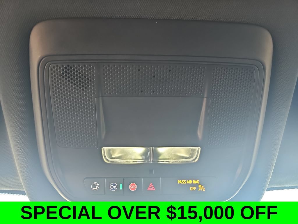 Used 2024 Chevrolet Blazer EV LT AWD/4WD image 32