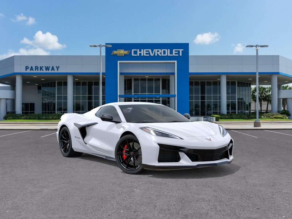 New 2027 Chevrolet Corvette Grand Sport w/ Stealth Interior Trim Package RWD video 1