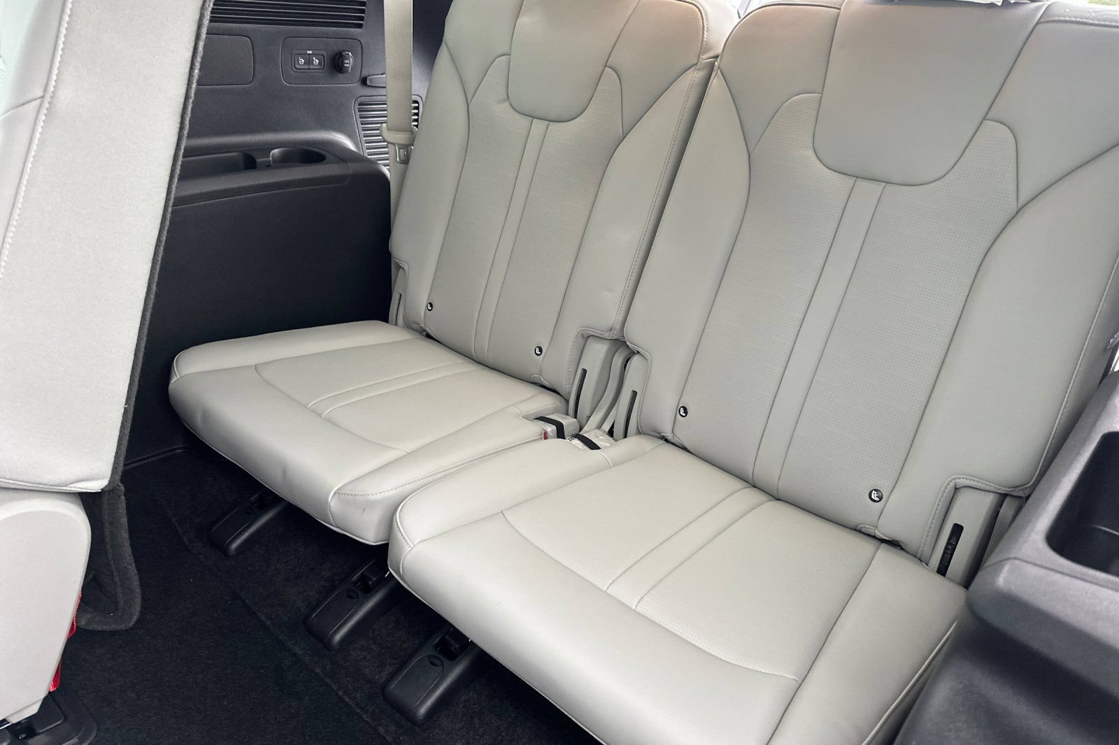 New 2026 Kia Sorento EX AWD/4WD image 15