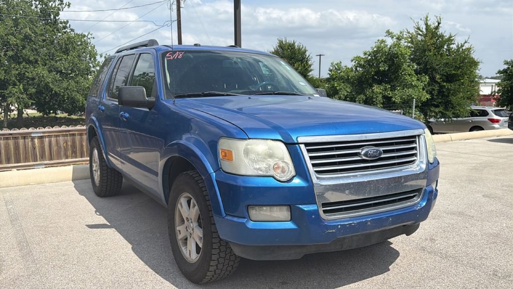 Used 2010 Ford Explorer XLT AWD/4WD image 2