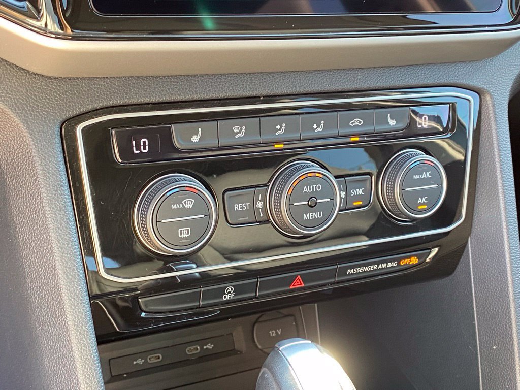 Used 2023 Volkswagen Atlas SE AWD/4WD image 17
