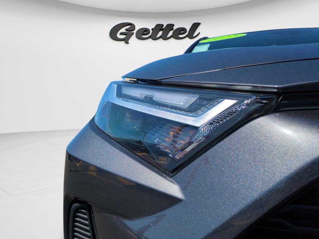 Used 2023 Toyota RAV4 XLE w/ Convenience Package image 10