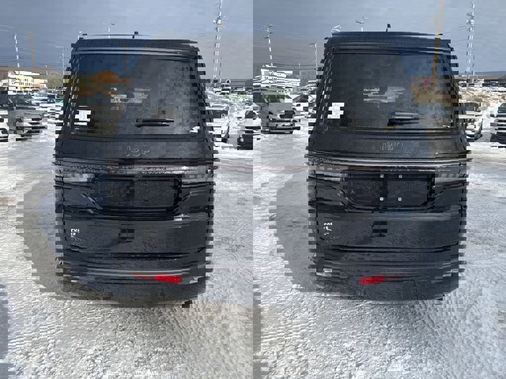 New 2026 Jeep Grand Wagoneer Limited w/ Premium Group II image 4