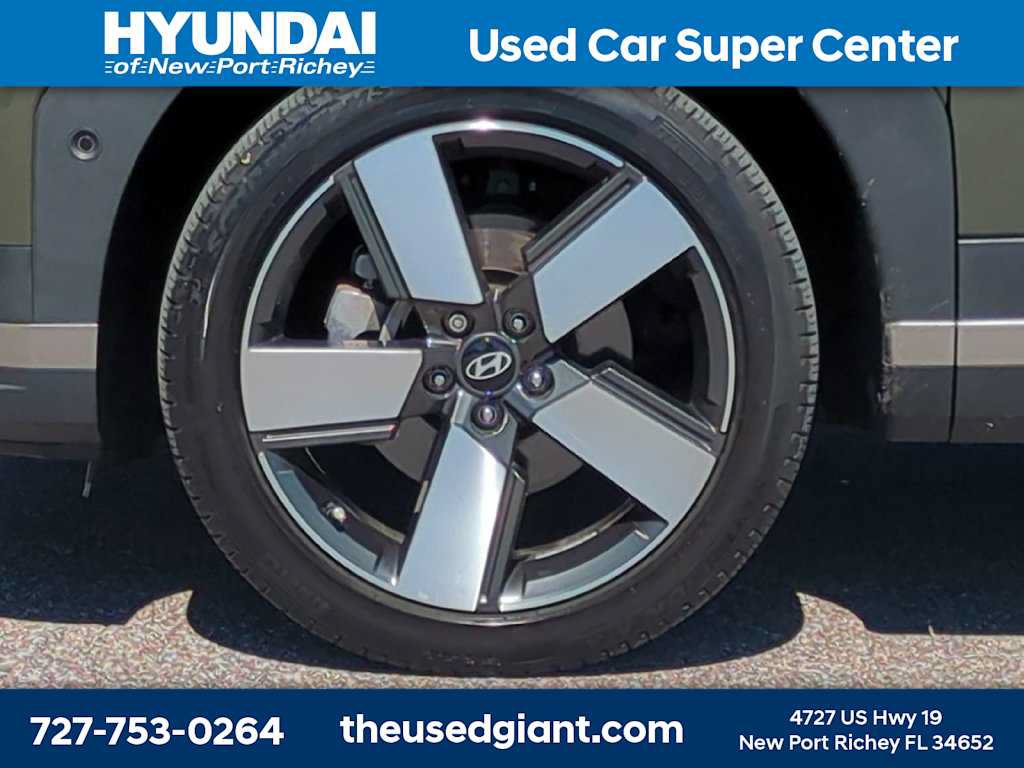 Used 2024 Hyundai Santa Fe Limited FWD image 10