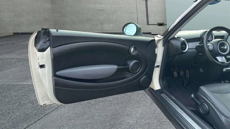 Used 2010 MINI Cooper Hardtop image 21