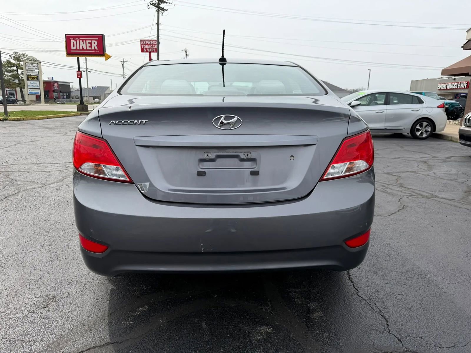Used 2017 Hyundai Accent SE image 5