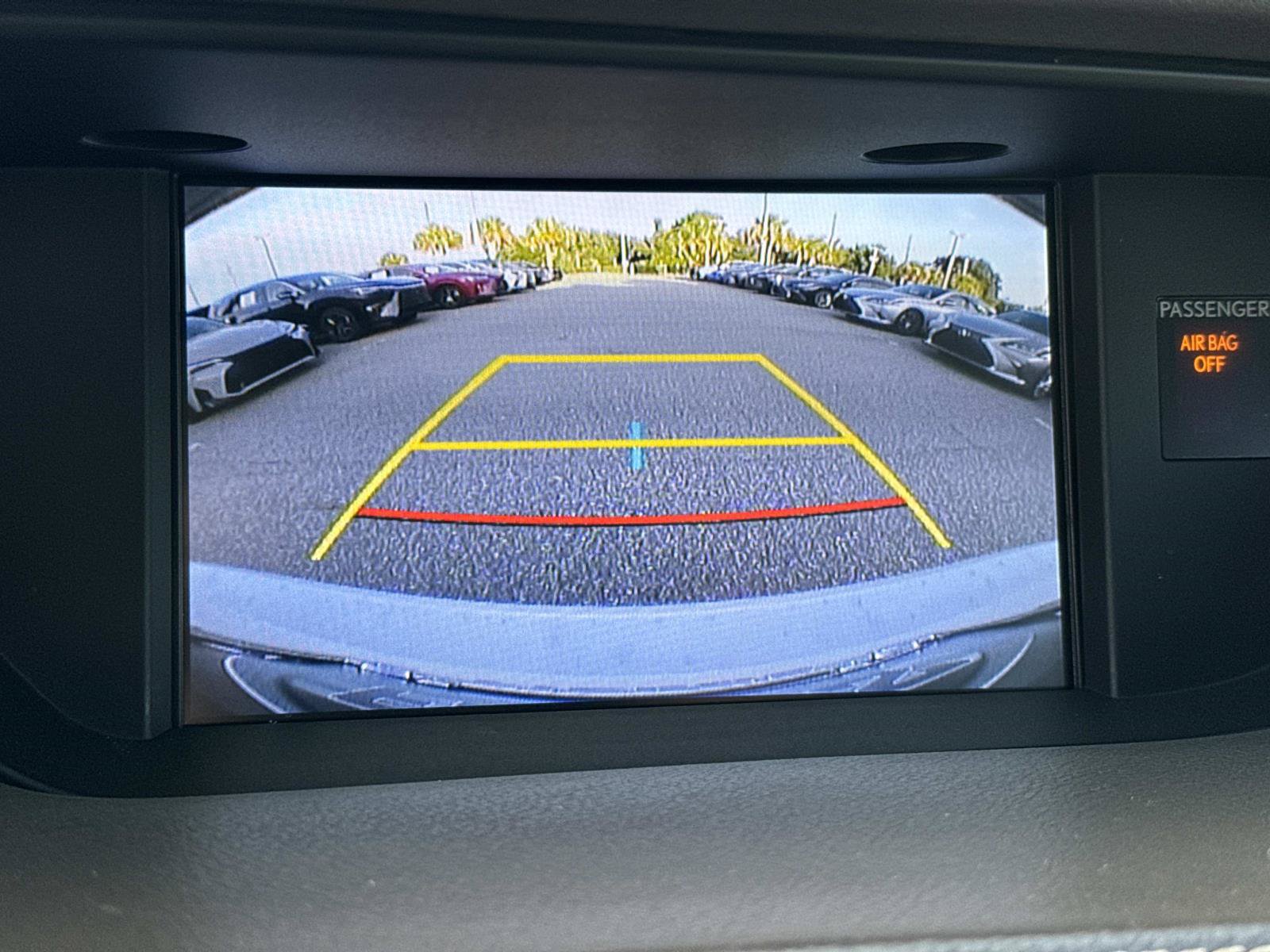 Used 2016 Lexus ES 350 w/ Ultra Luxury Package FWD image 23