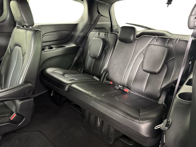 Used 2025 Chrysler Pacifica Select FWD image 22