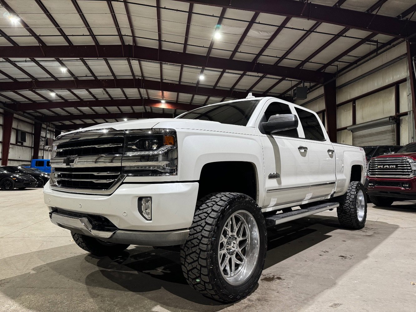 Used 2018 Chevrolet Silverado 1500 High Country image 8