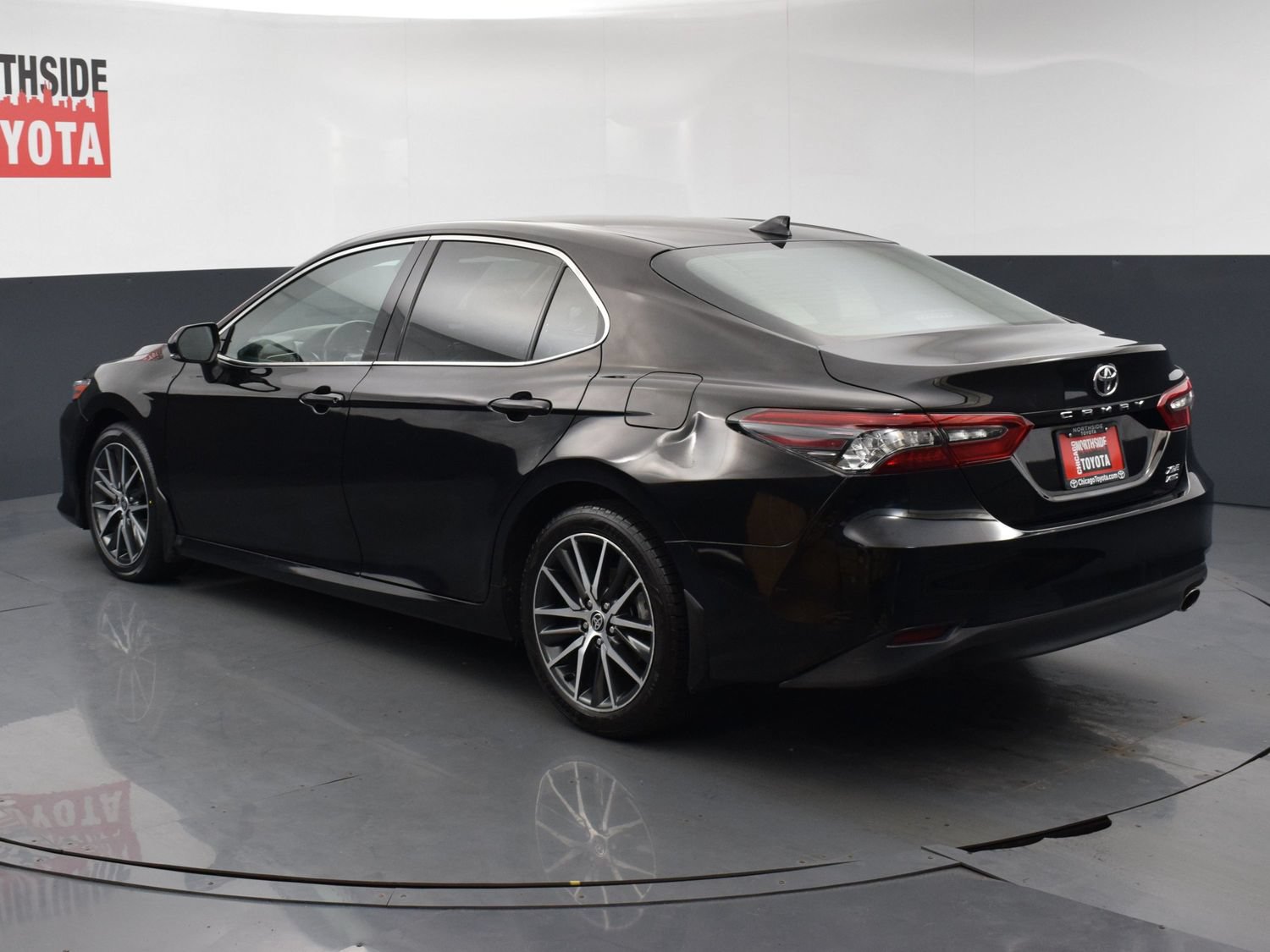 Used 2023 Toyota Camry XLE w/ Protection Package (Q2) (TMS) AWD/4WD image 3