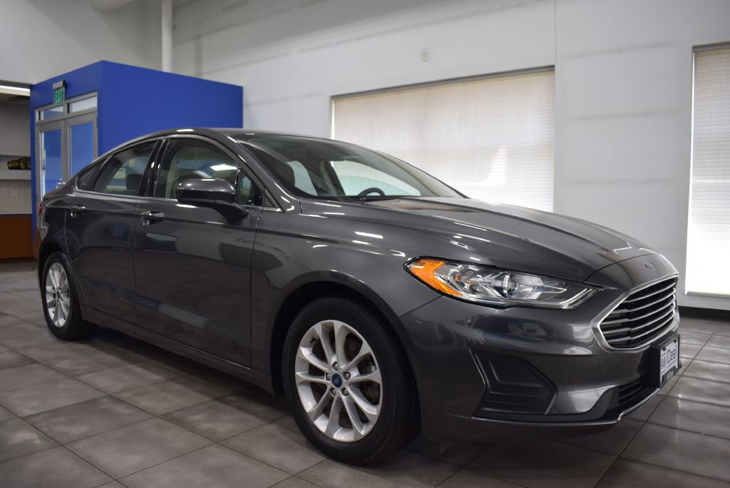 Used 2020 Ford Fusion SE image 5