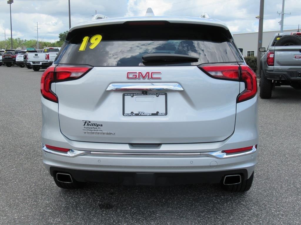 Used 2019 GMC Terrain Denali w/ Advanced Safety Package FWD image 6