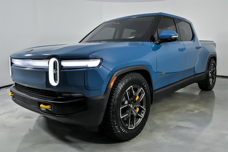 Used 2025 Rivian R1T Premium AWD/4WD image 6