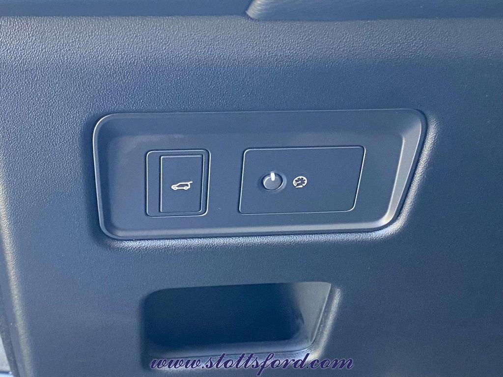 Used 2022 Land Rover Discovery HSE R-Dynamic image 19