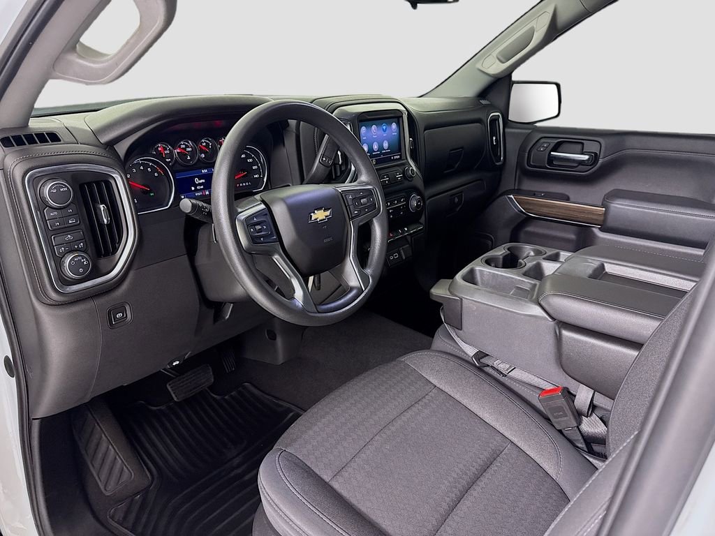 Used 2020 Chevrolet Silverado 1500 LT AWD/4WD image 9