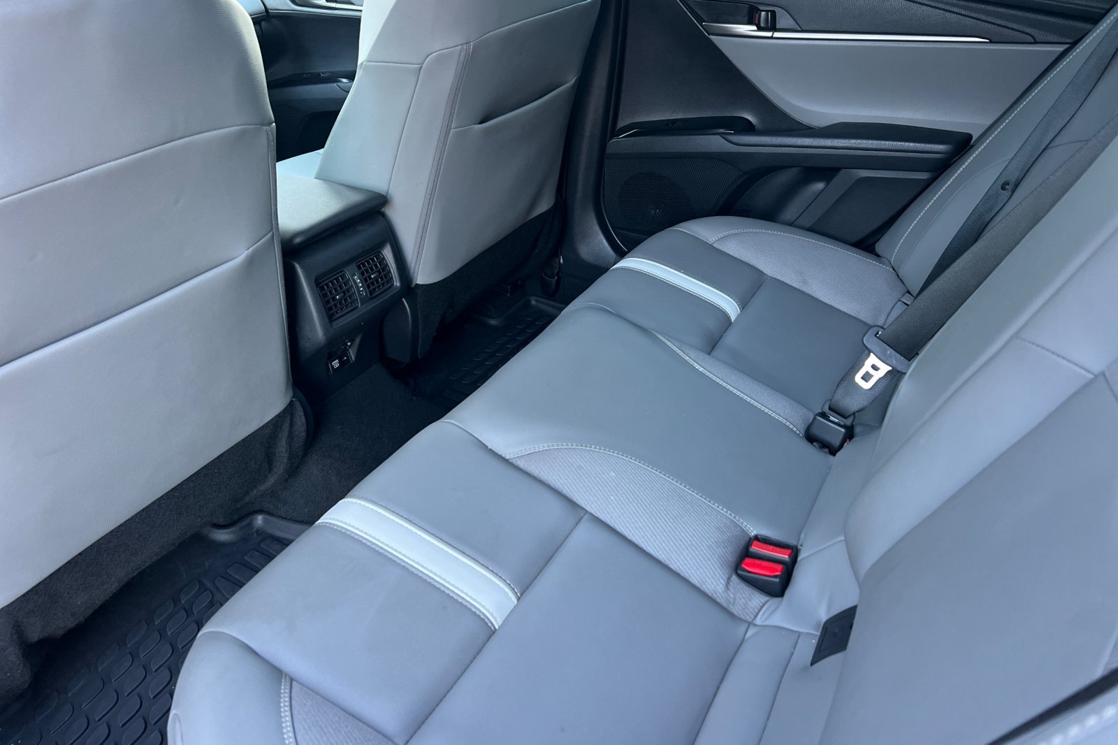 Certified 2025 Toyota Camry SE FWD image 12